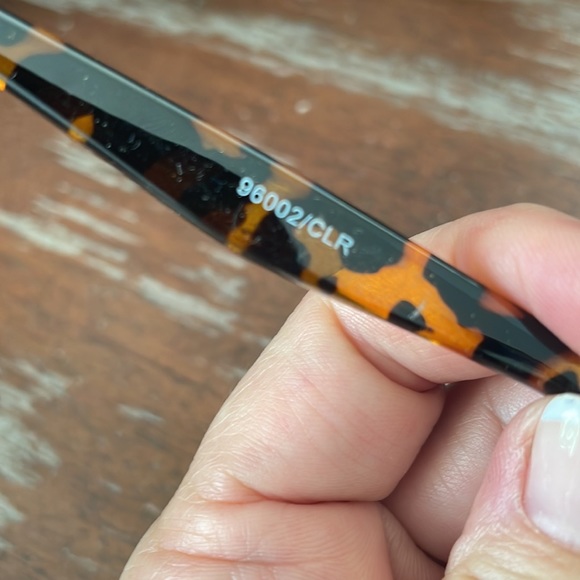 Set of 2 brown tortoise glasses 1 clear lens NWT the other are+2.00 blue light - Picture 4 of 16